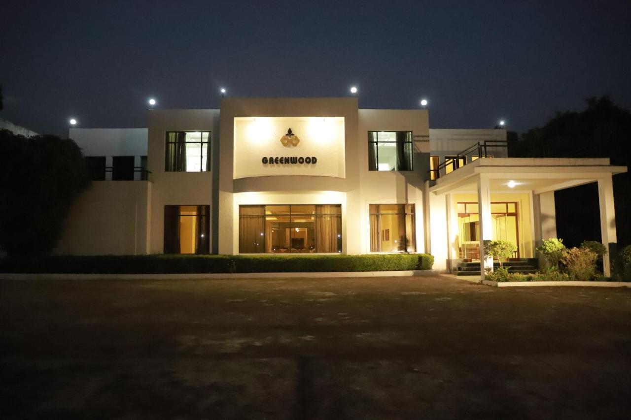 Greenwood Hotel Khajurāho Exterior foto