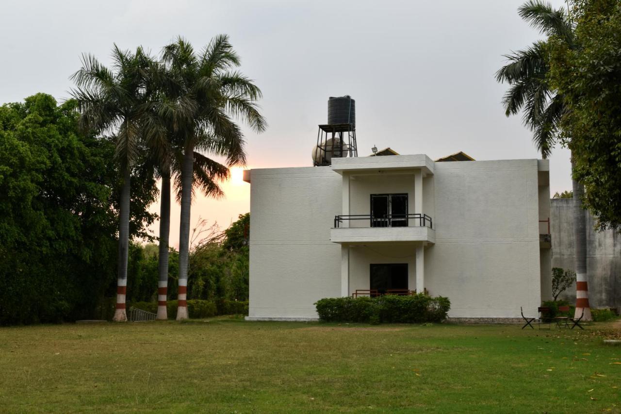 Greenwood Hotel Khajurāho Exterior foto