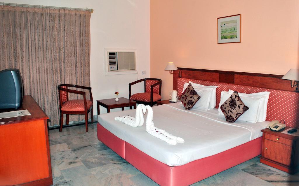 Greenwood Hotel Khajurāho Habitación foto
